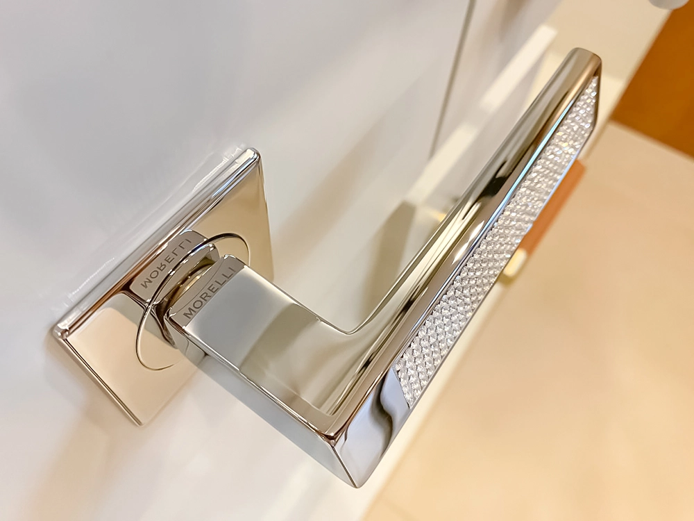 Ручка дверная DOLCE VITA S1 CRO раздельная на квадратной розетке, цвет - хром, латунь фото купить в Казани